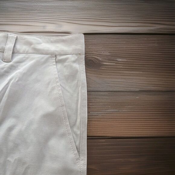 Southern Tide Shorts 38w 8in Inseam 8% Spandex - Picture 3 of 6